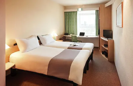 **  Ibis Hotel Berlin Spandau Γερμανία